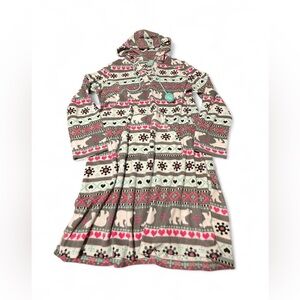 Secret Treasures Gray and Pink Patterned Fleece